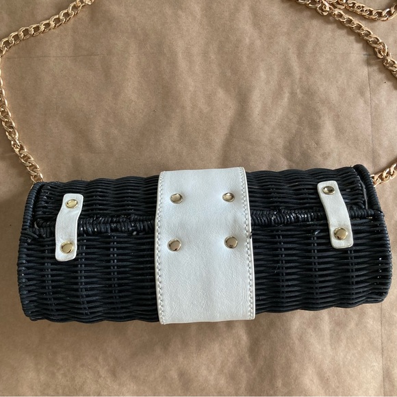 Talbots Rattan and Leather Crossbody Purse with Chain Strap Black White Gold - Picture 6 of 9